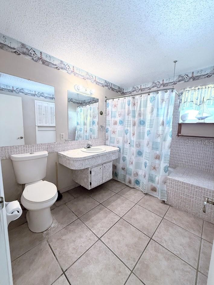 Image 12 of 24 For 156 Francis Drive Ne