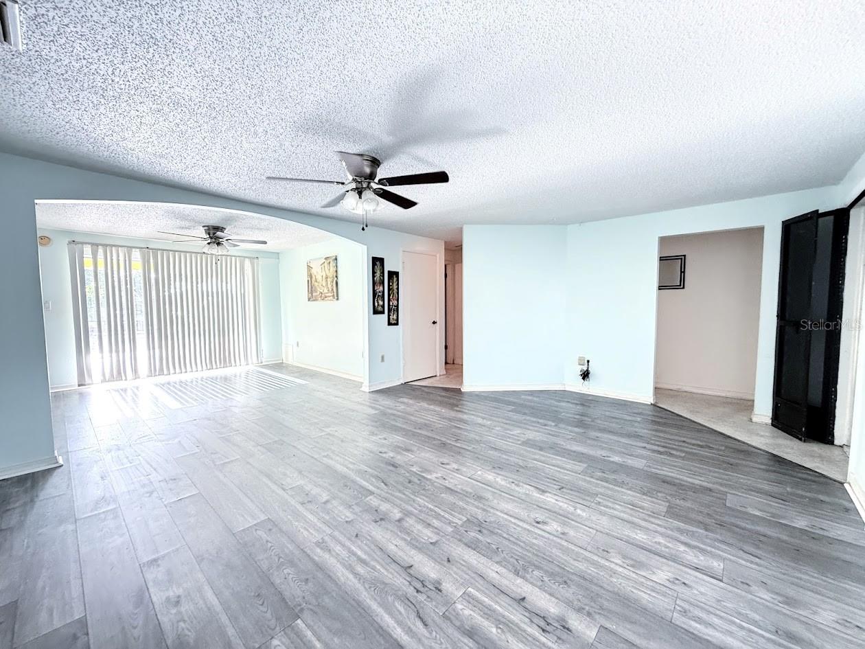 Image 5 of 24 For 156 Francis Drive Ne