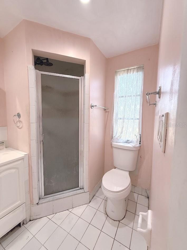 Image 9 of 24 For 156 Francis Drive Ne