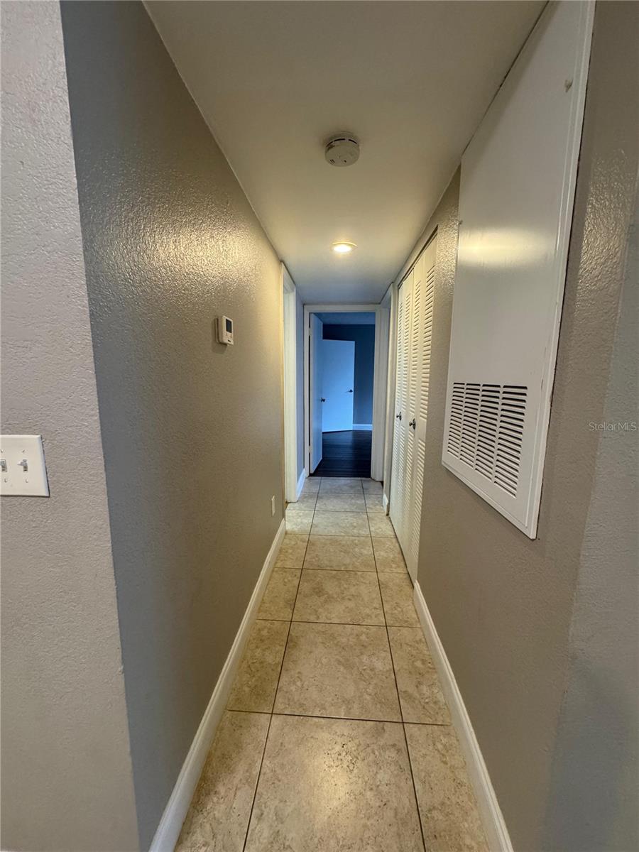 Image 15 of 19 For 5144 Conroy Road 1014