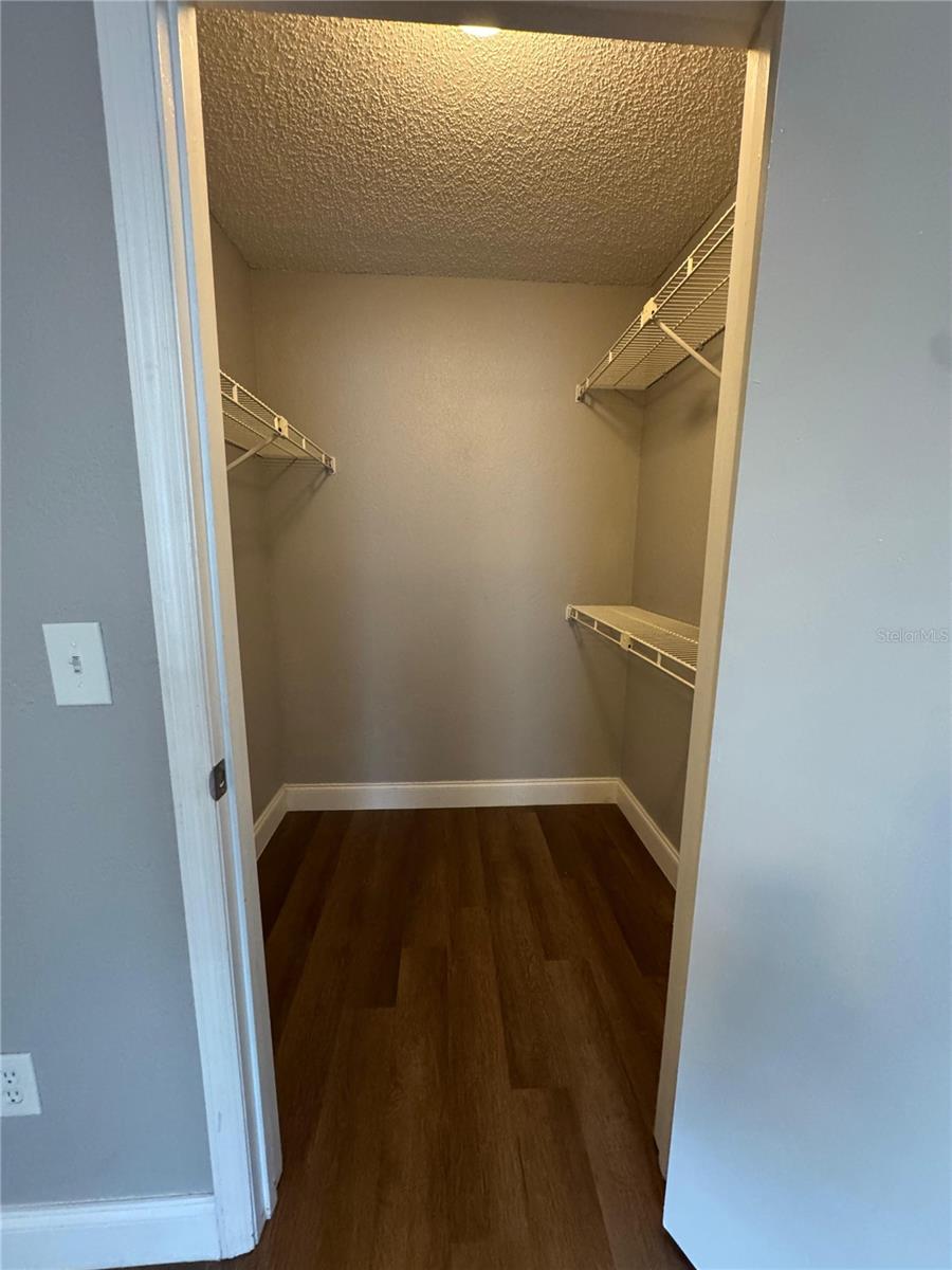 Image 18 of 19 For 5144 Conroy Road 1014