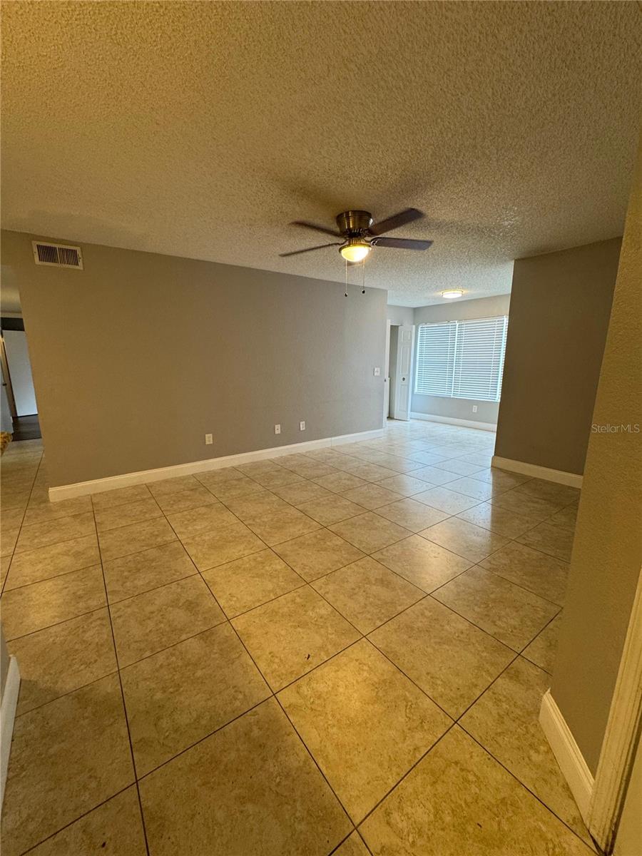 Image 3 of 19 For 5144 Conroy Road 1014