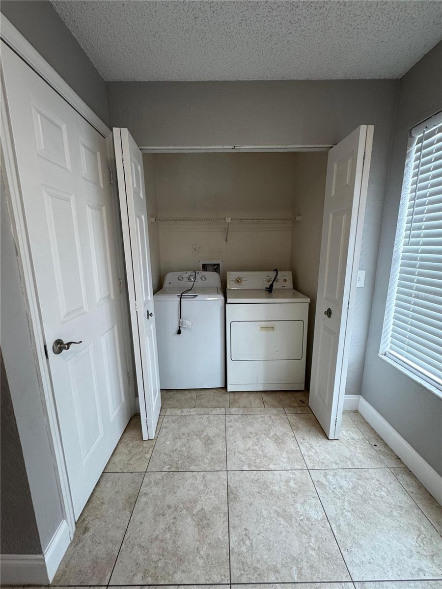 Image 9 of 19 For 5144 Conroy Road 1014