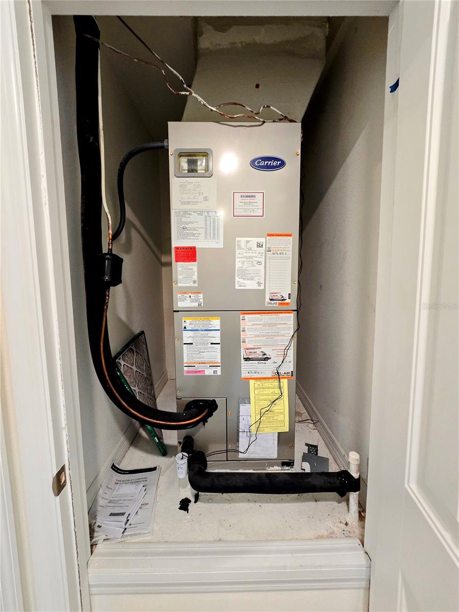 Image 19 of 29 For 17101 Water Spring Boulevard