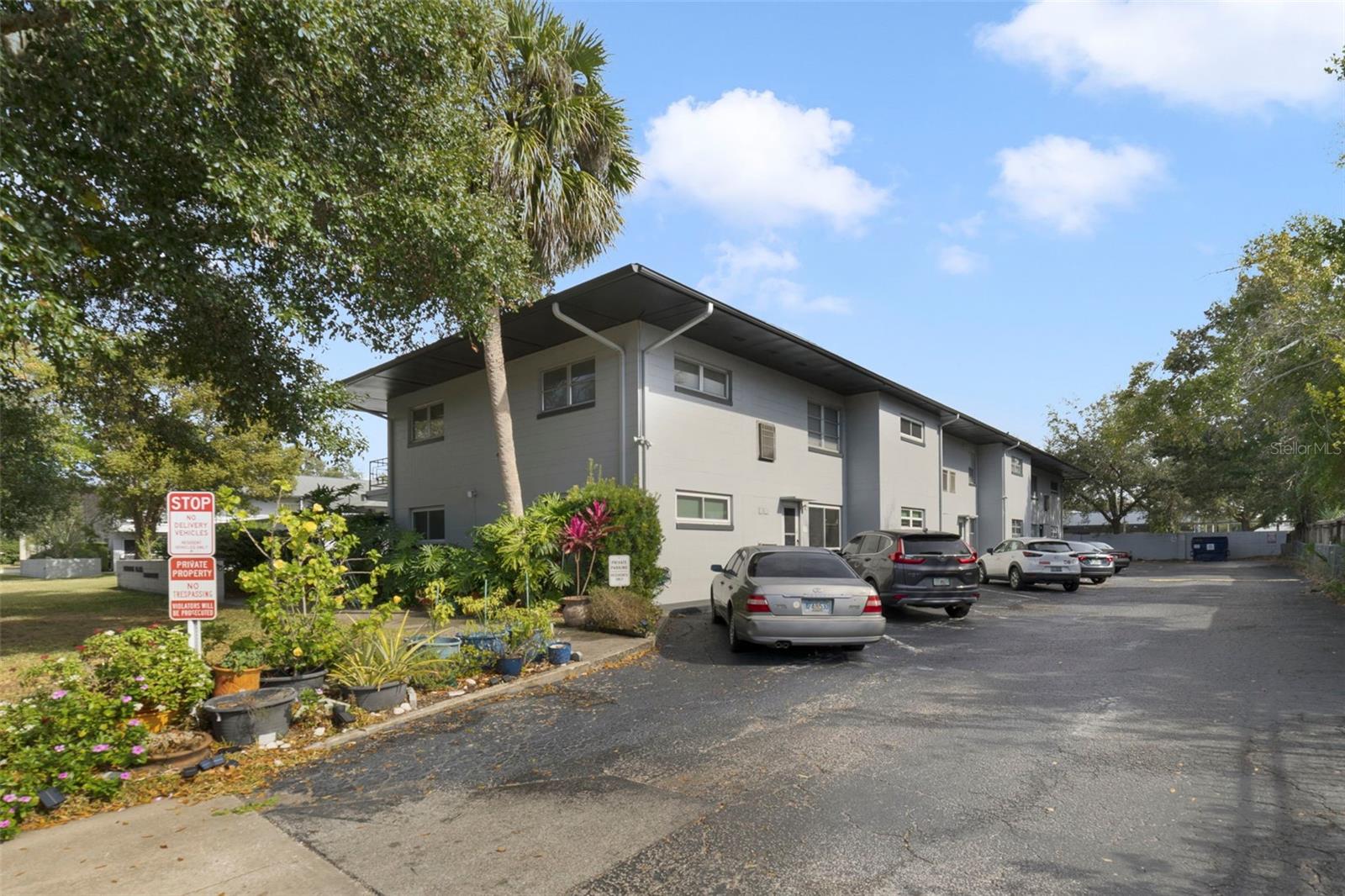 Image 13 of 16 For 825 Primrose Drive 204