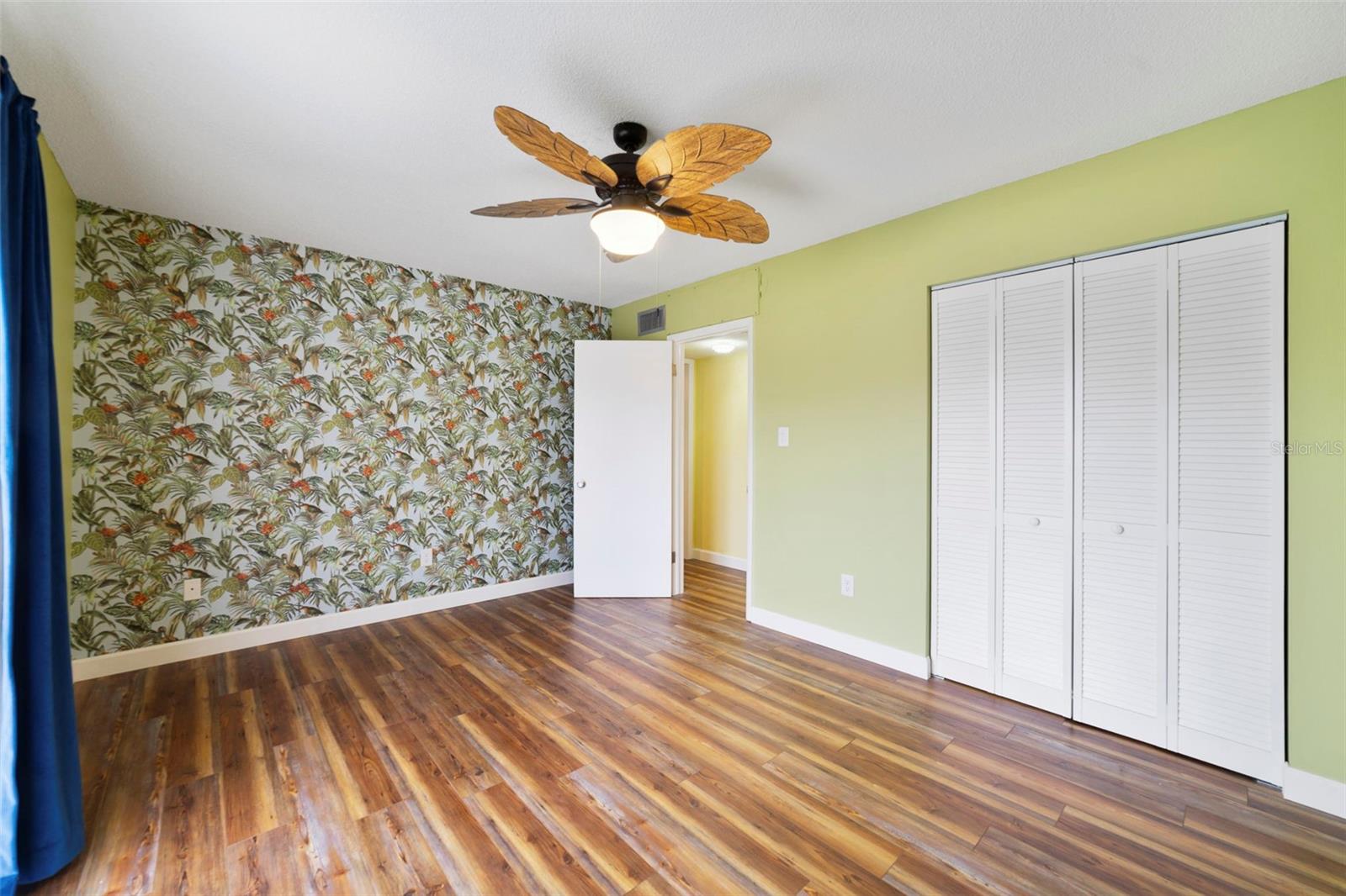 Image 6 of 16 For 825 Primrose Drive 204