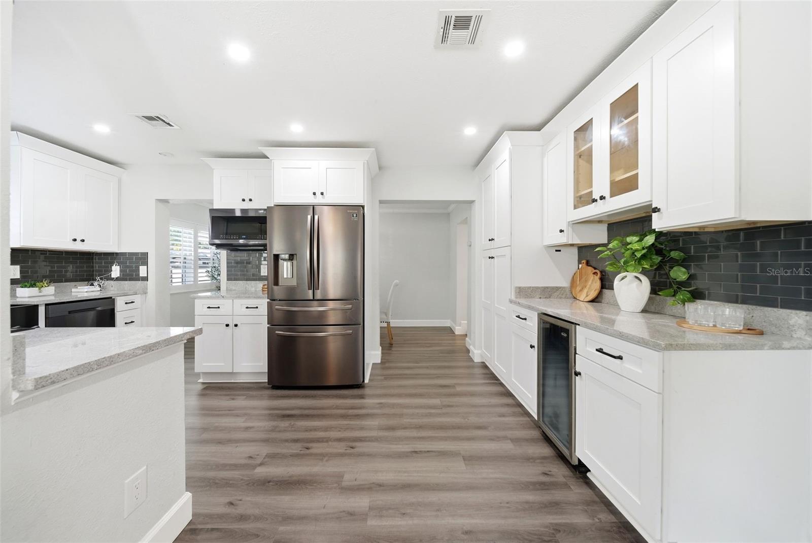 Image 11 of 26 For 245 Spruce Street