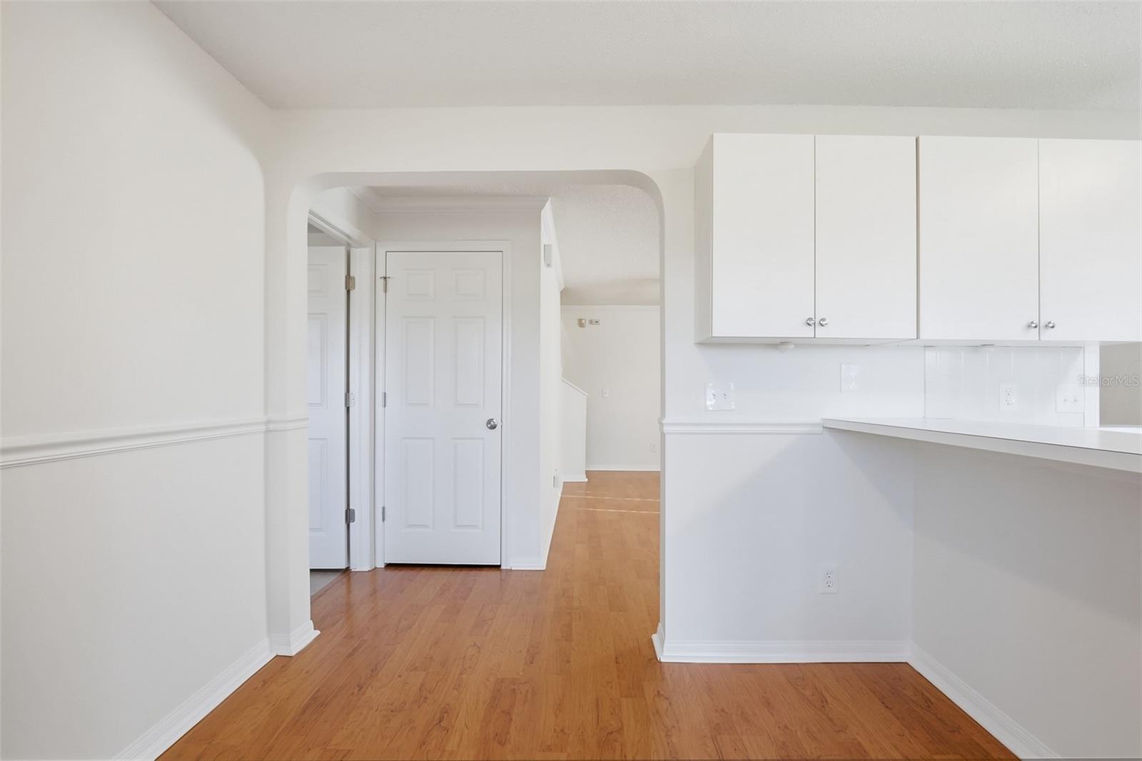 Listing photo id 11 for 622 Cape Cod Circle