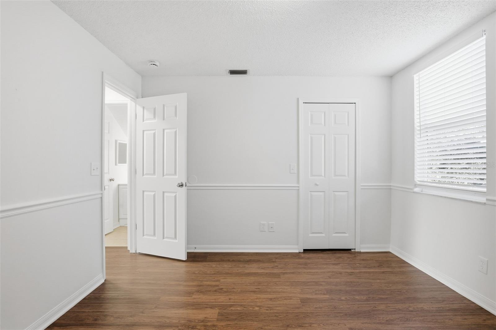 Listing photo id 25 for 622 Cape Cod Circle