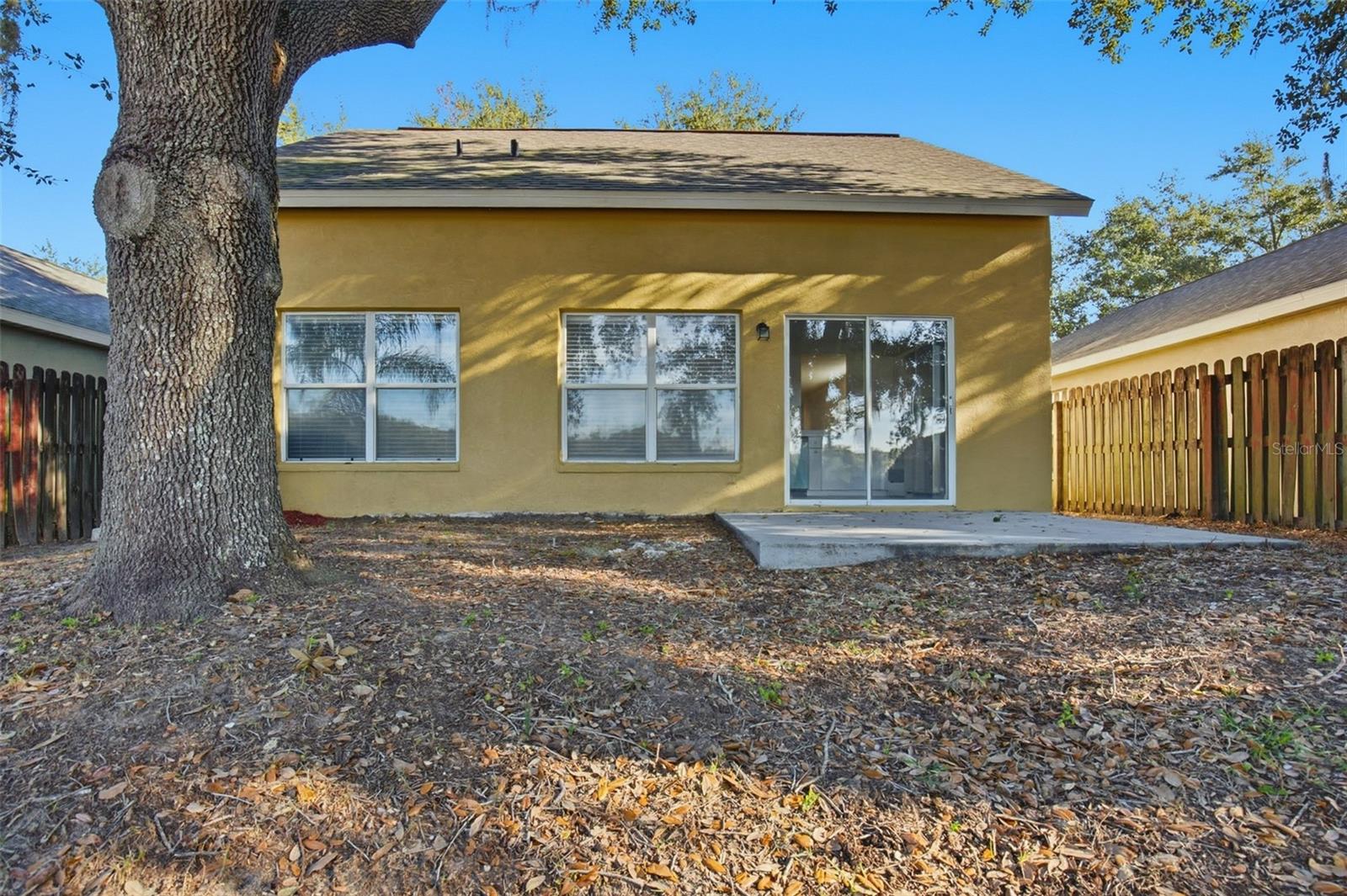 Listing photo id 31 for 622 Cape Cod Circle