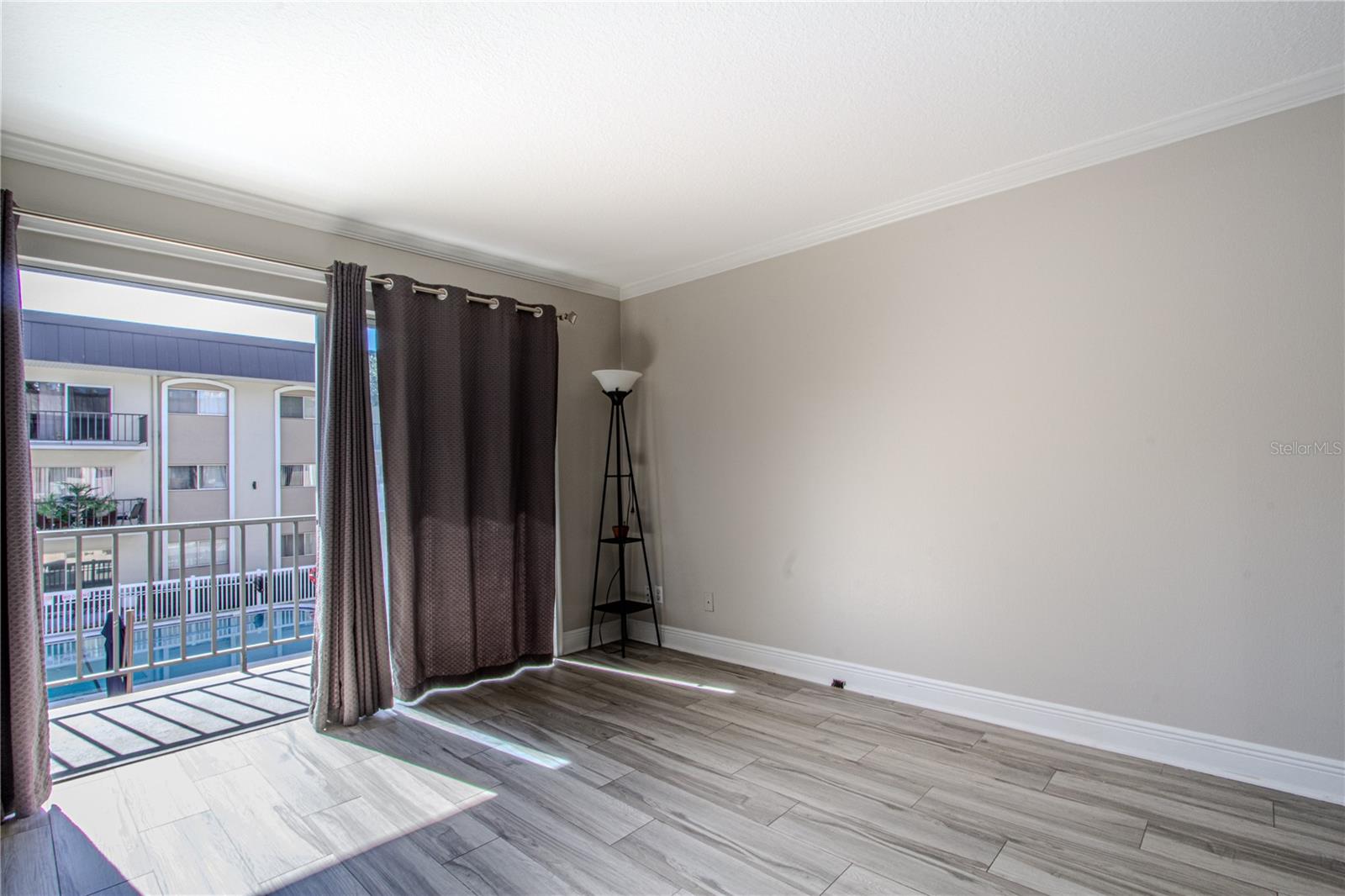 Image 14 of 16 For 4610 Gray Street 209