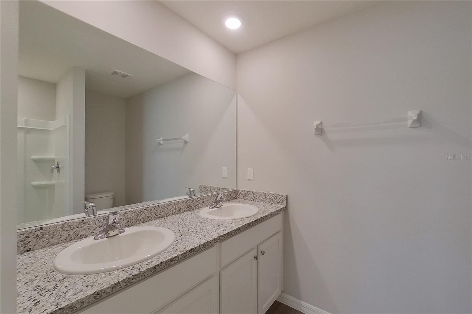 Image 16 of 20 For 8633 43rd Terrace