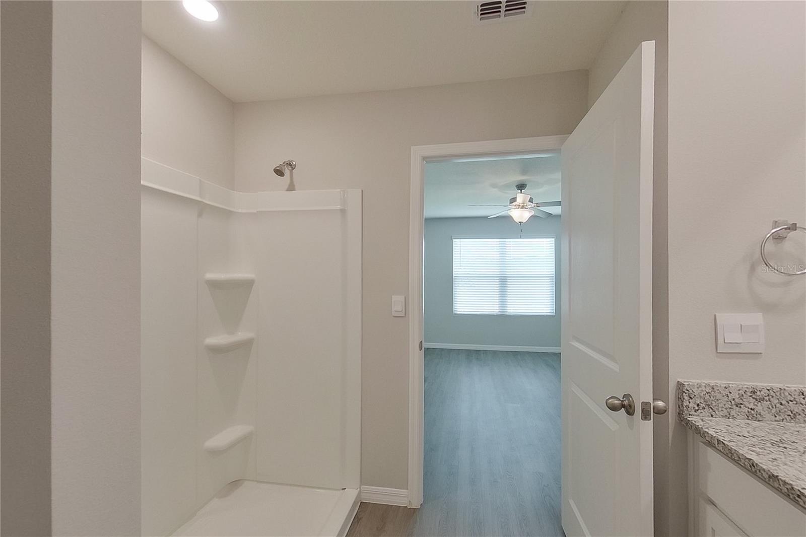 Image 17 of 20 For 8633 43rd Terrace