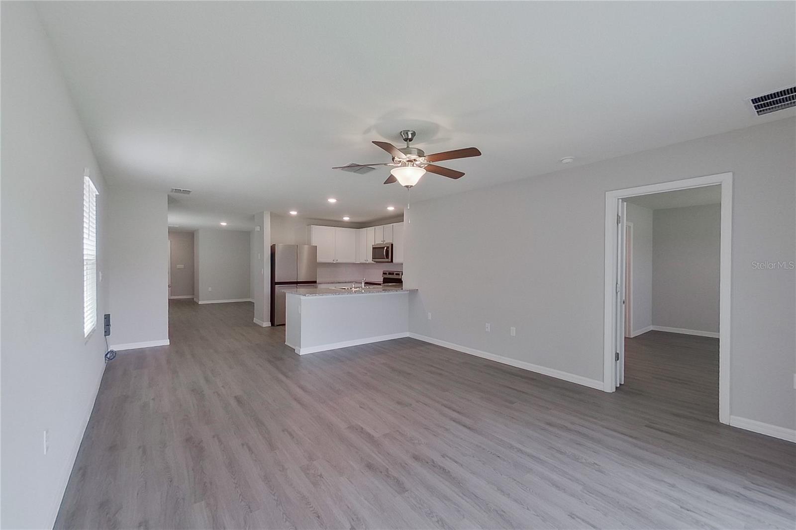 Image 9 of 20 For 8633 43rd Terrace