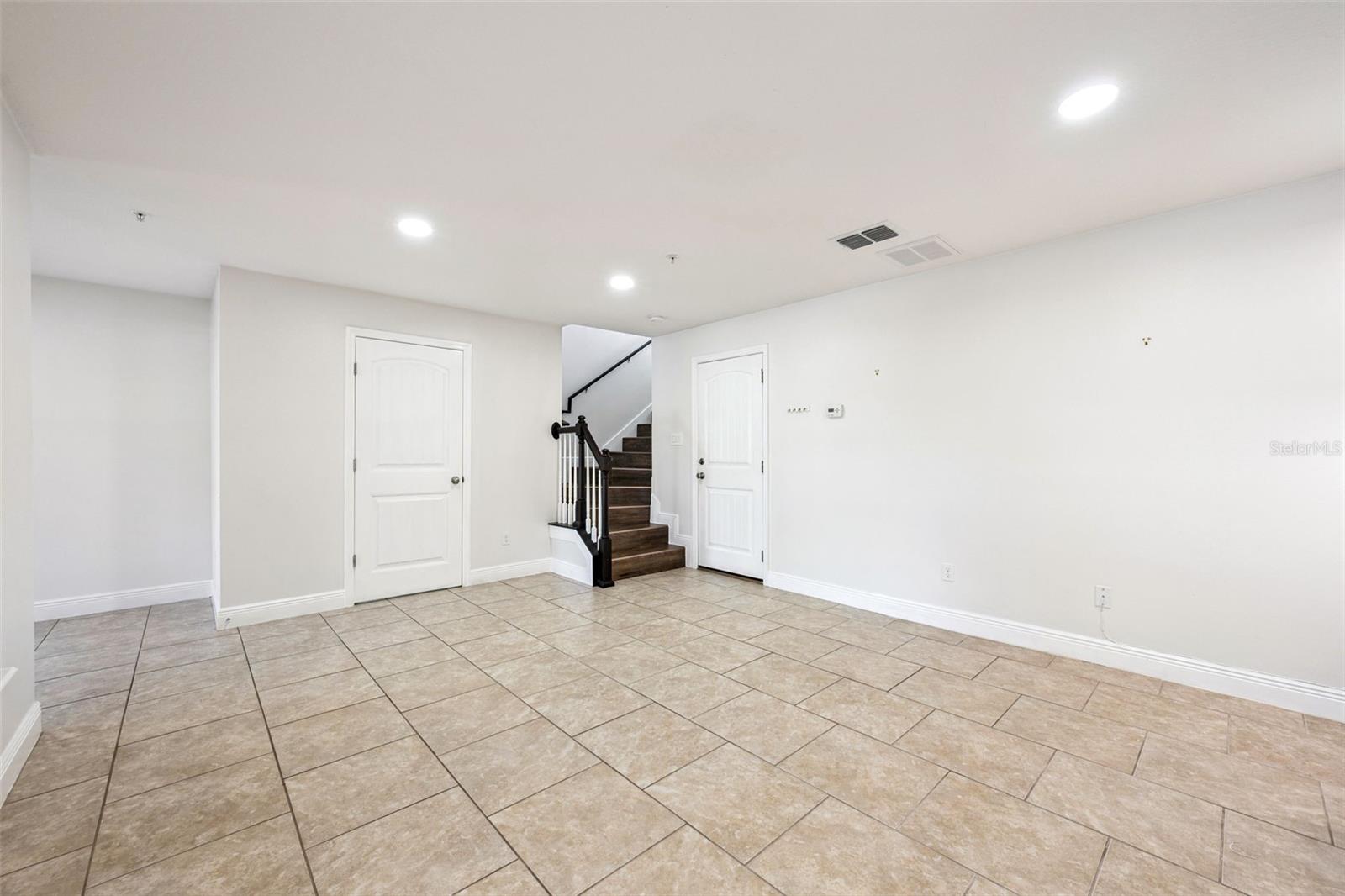 Image 18 of 77 For 10866 Sunset Ridge Lane