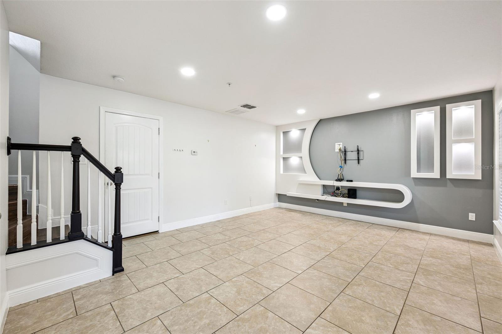 Image 27 of 77 For 10866 Sunset Ridge Lane