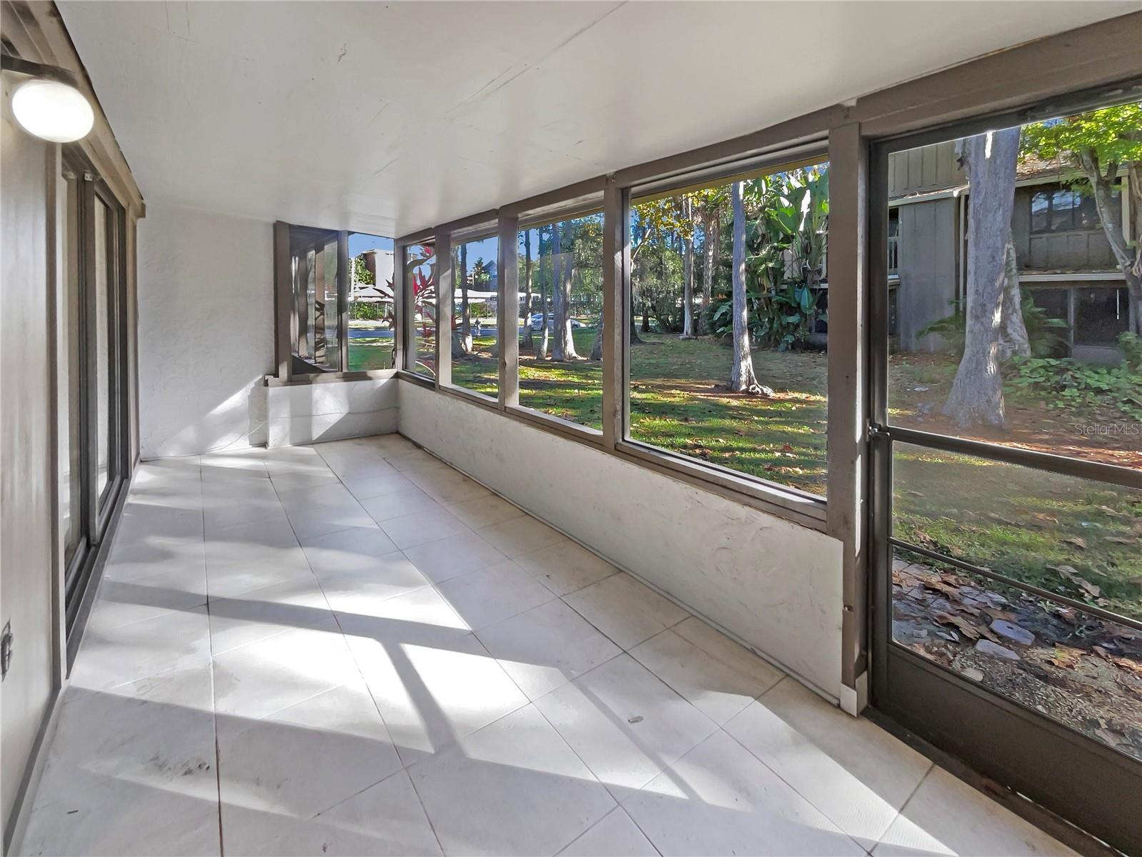 Image 9 of 27 For 5302 Jasmine Creek Lane 1304