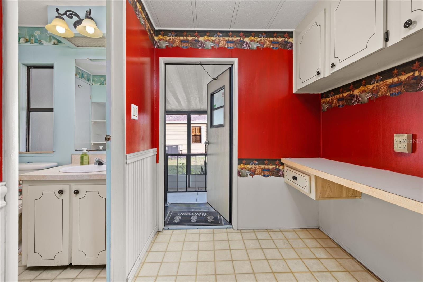 Image 12 of 73 For 2118 Canopy Circle