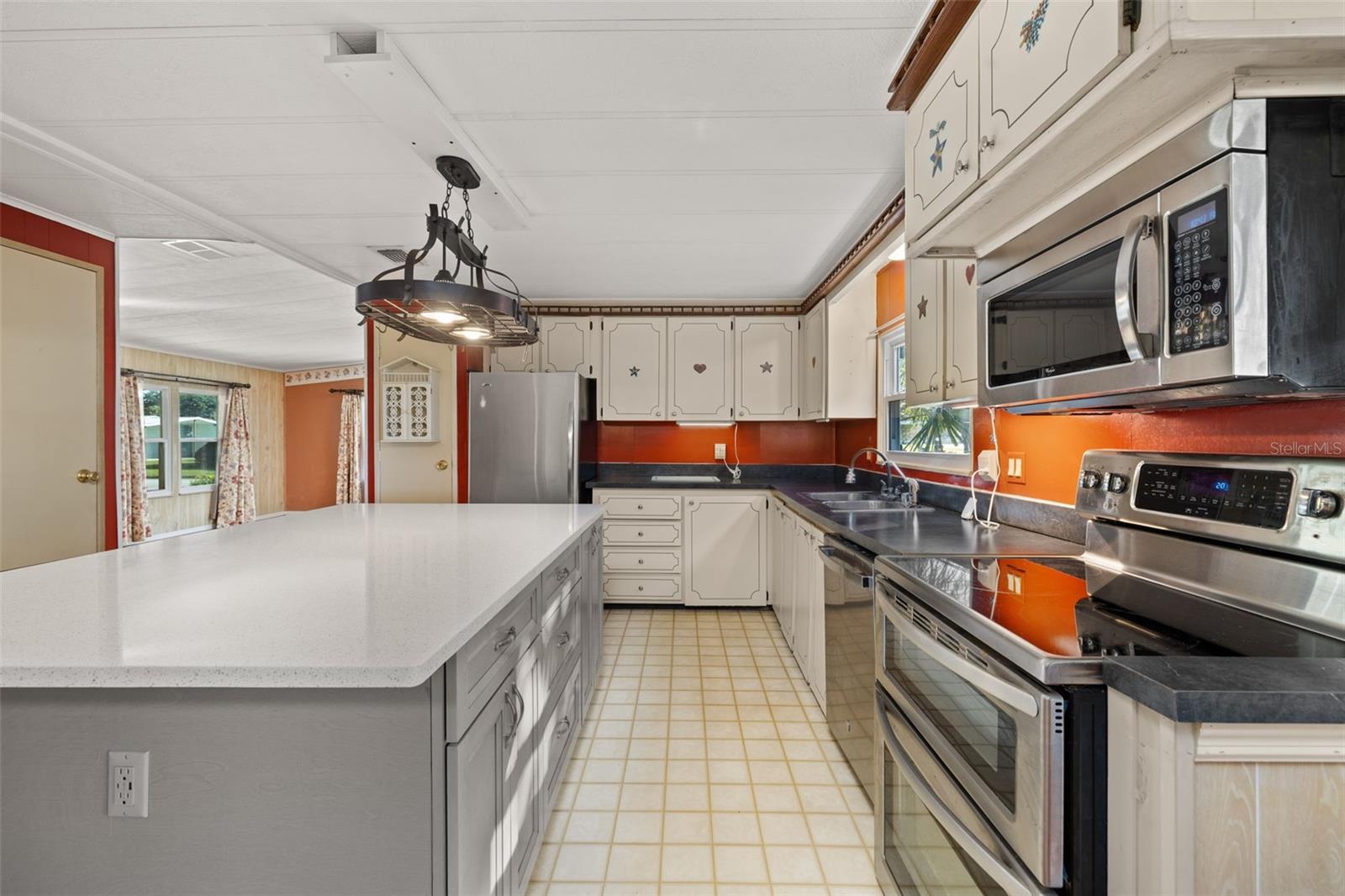 Image 16 of 73 For 2118 Canopy Circle