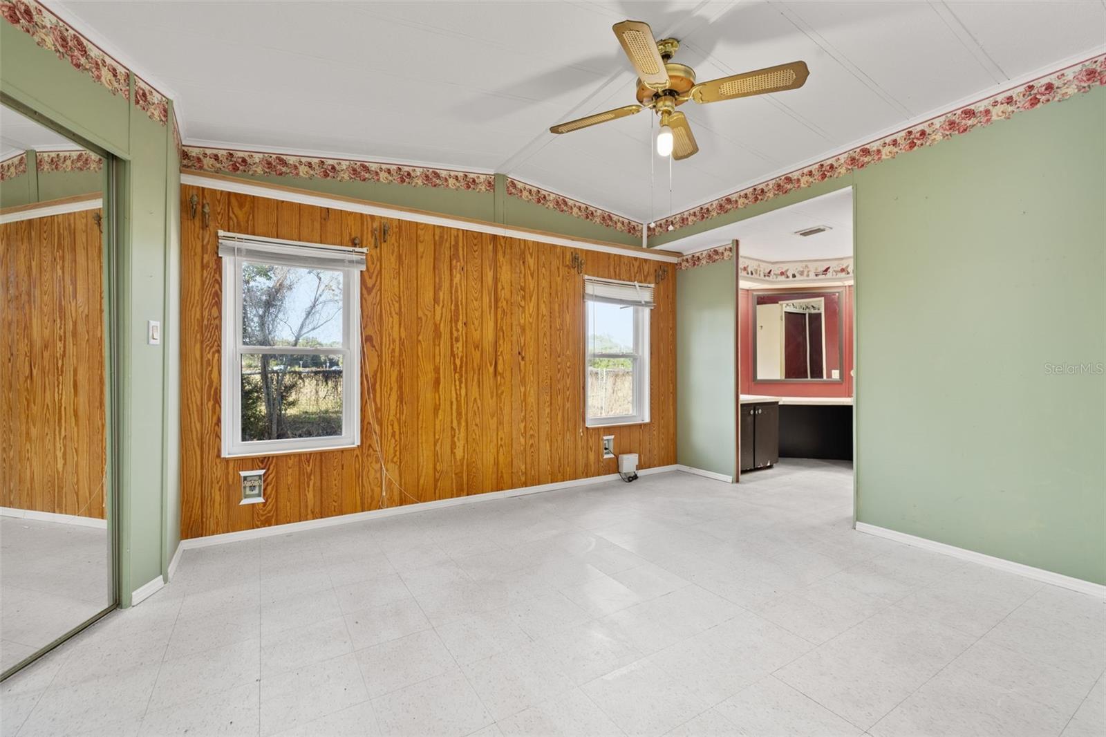 Image 31 of 73 For 2118 Canopy Circle