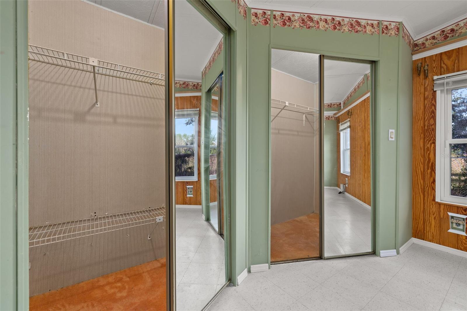 Image 34 of 73 For 2118 Canopy Circle