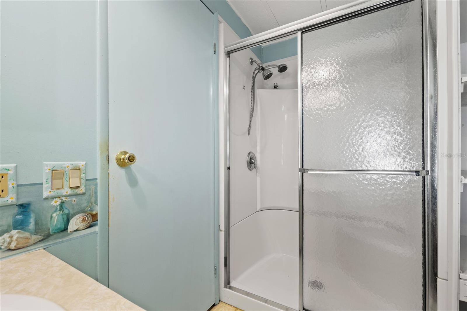 Image 40 of 73 For 2118 Canopy Circle