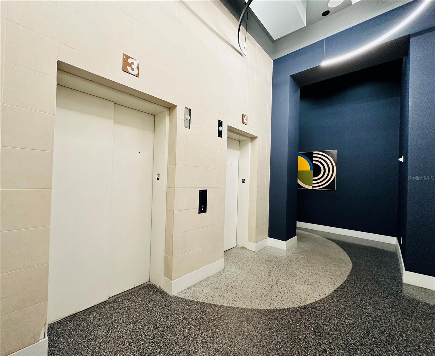 Image 13 of 40 For 155 Court Avenue 1103