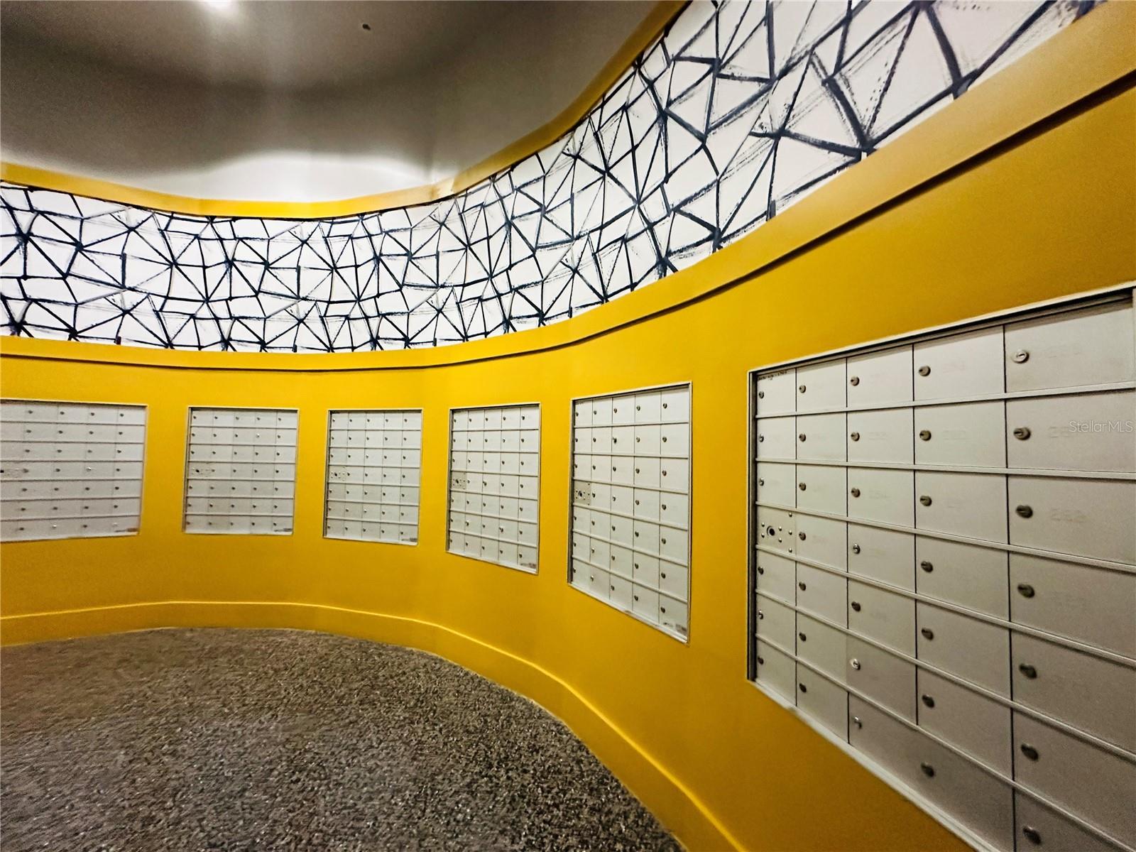 Image 14 of 40 For 155 Court Avenue 1103