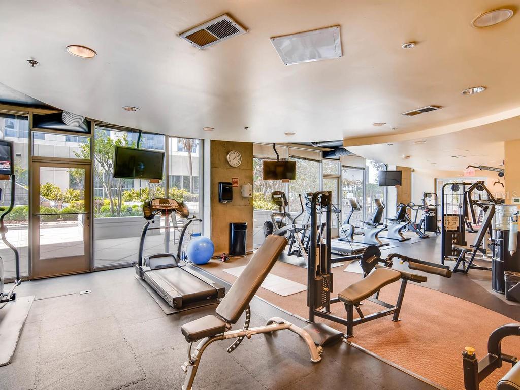 Image 16 of 40 For 155 Court Avenue 1103