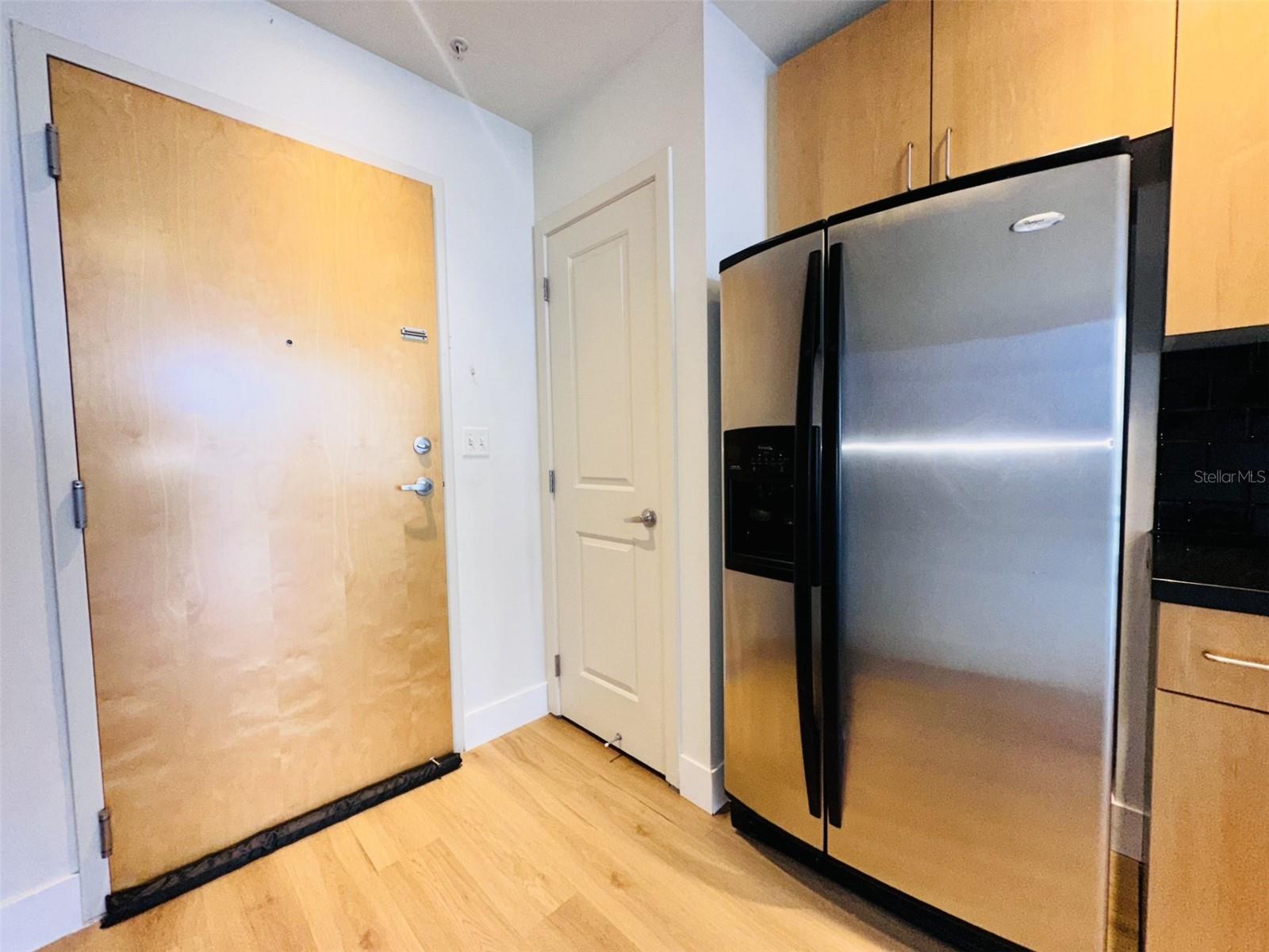 Image 22 of 40 For 155 Court Avenue 1103