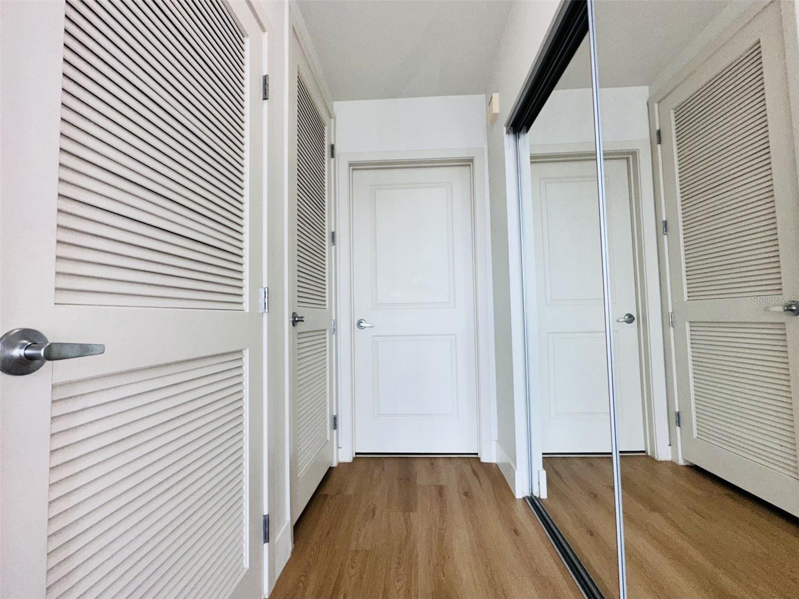 Image 28 of 40 For 155 Court Avenue 1103