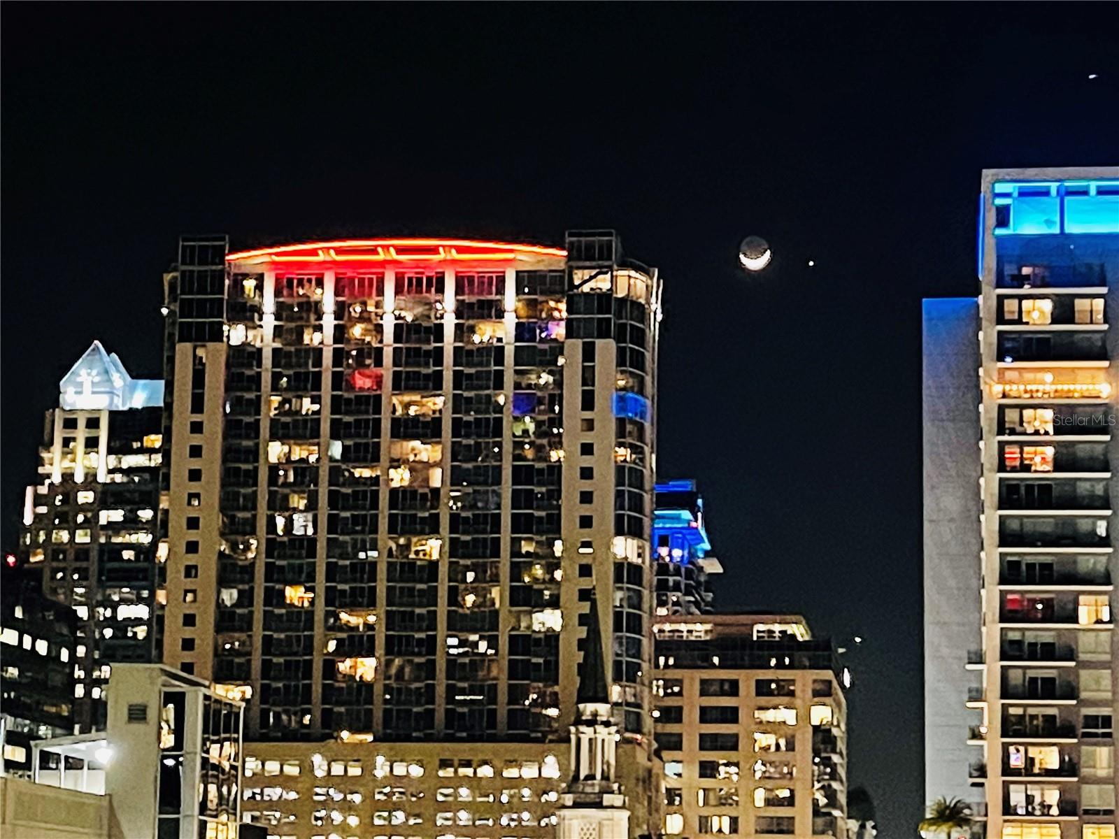 Image 3 of 40 For 155 Court Avenue 1103