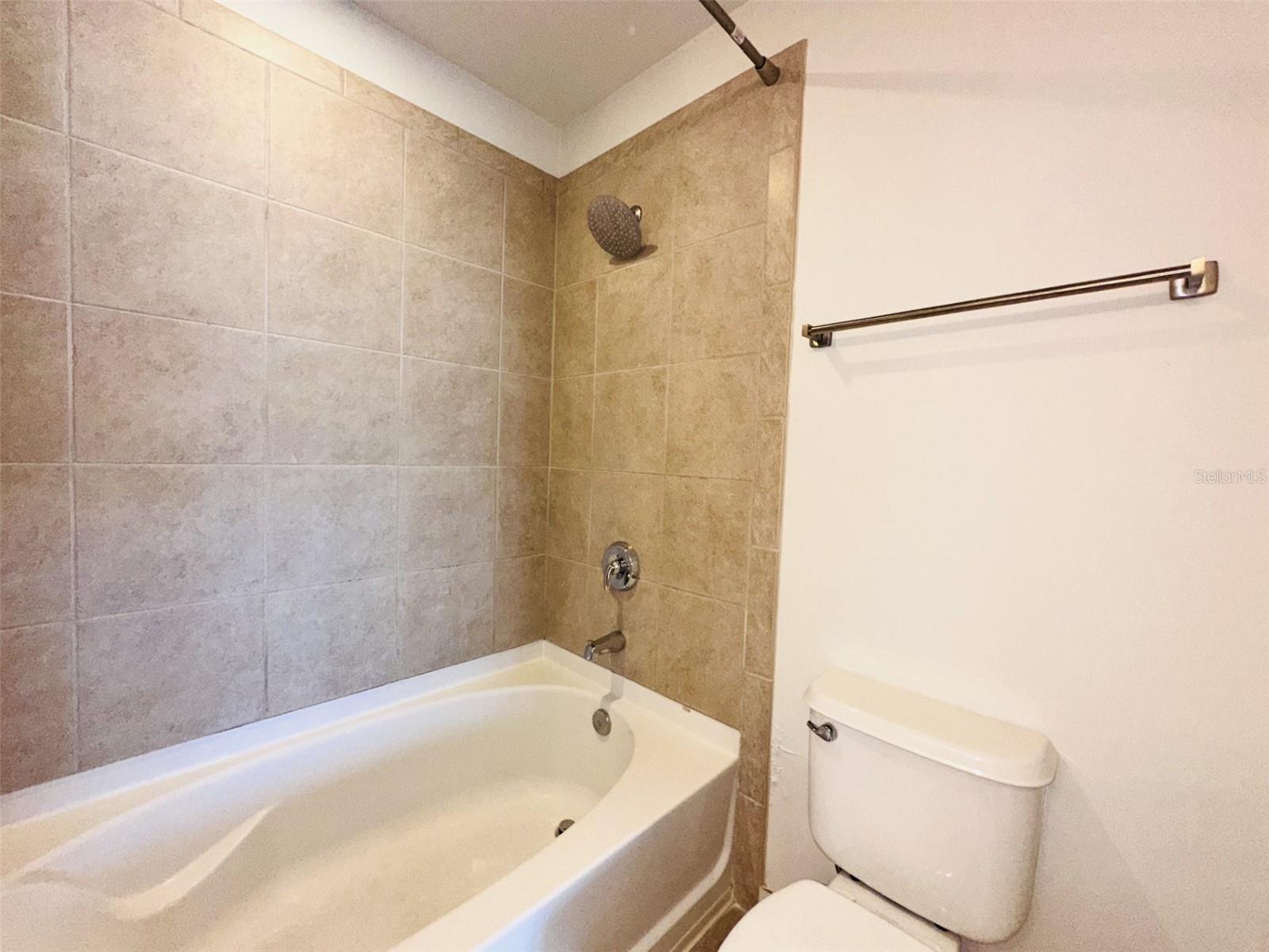 Image 32 of 40 For 155 Court Avenue 1103