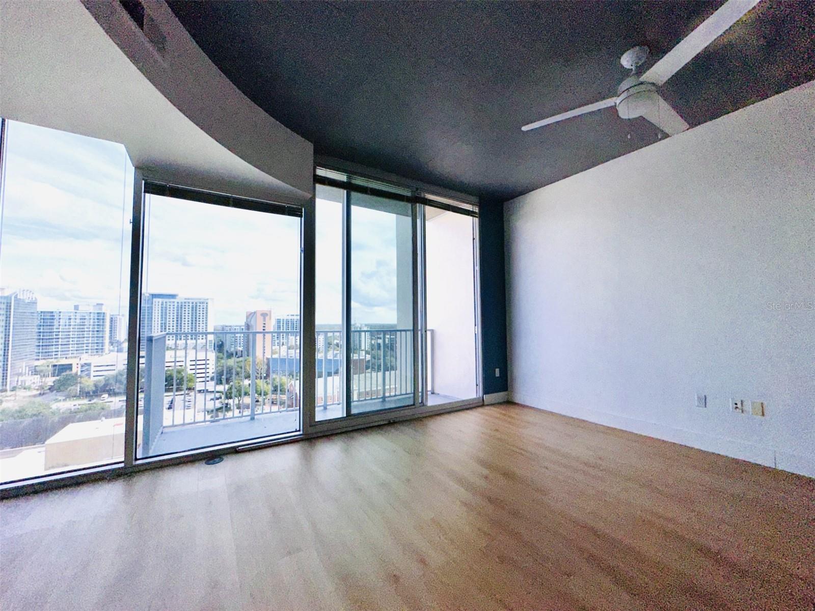 Image 35 of 40 For 155 Court Avenue 1103