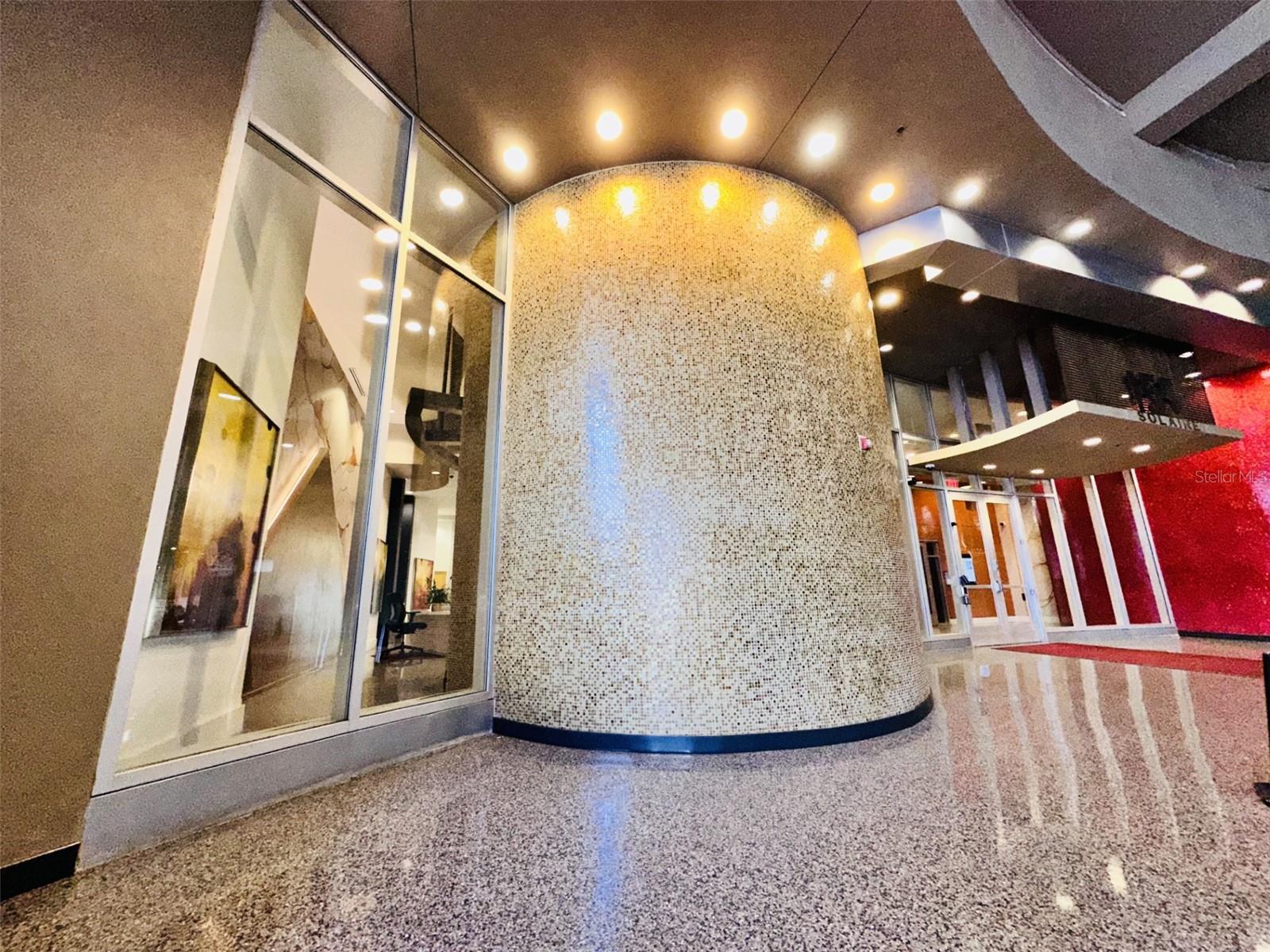 Image 5 of 40 For 155 Court Avenue 1103