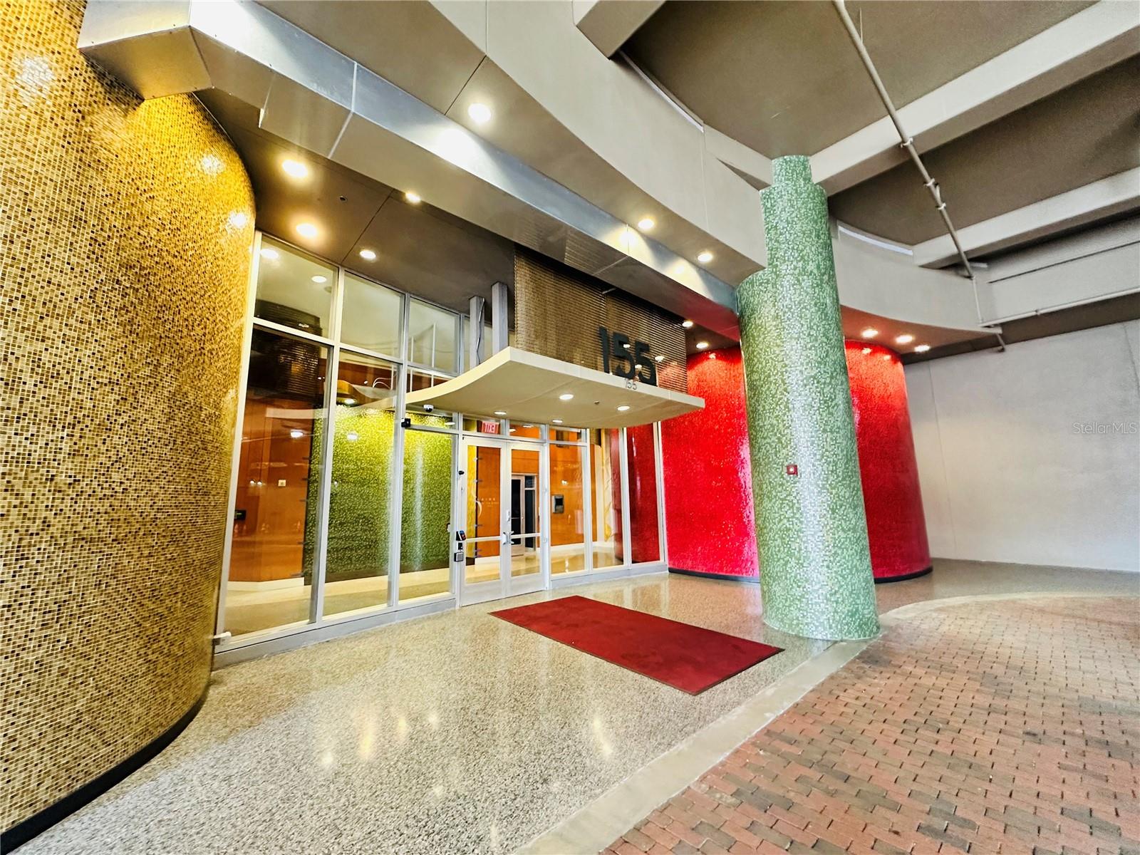 Image 8 of 40 For 155 Court Avenue 1103