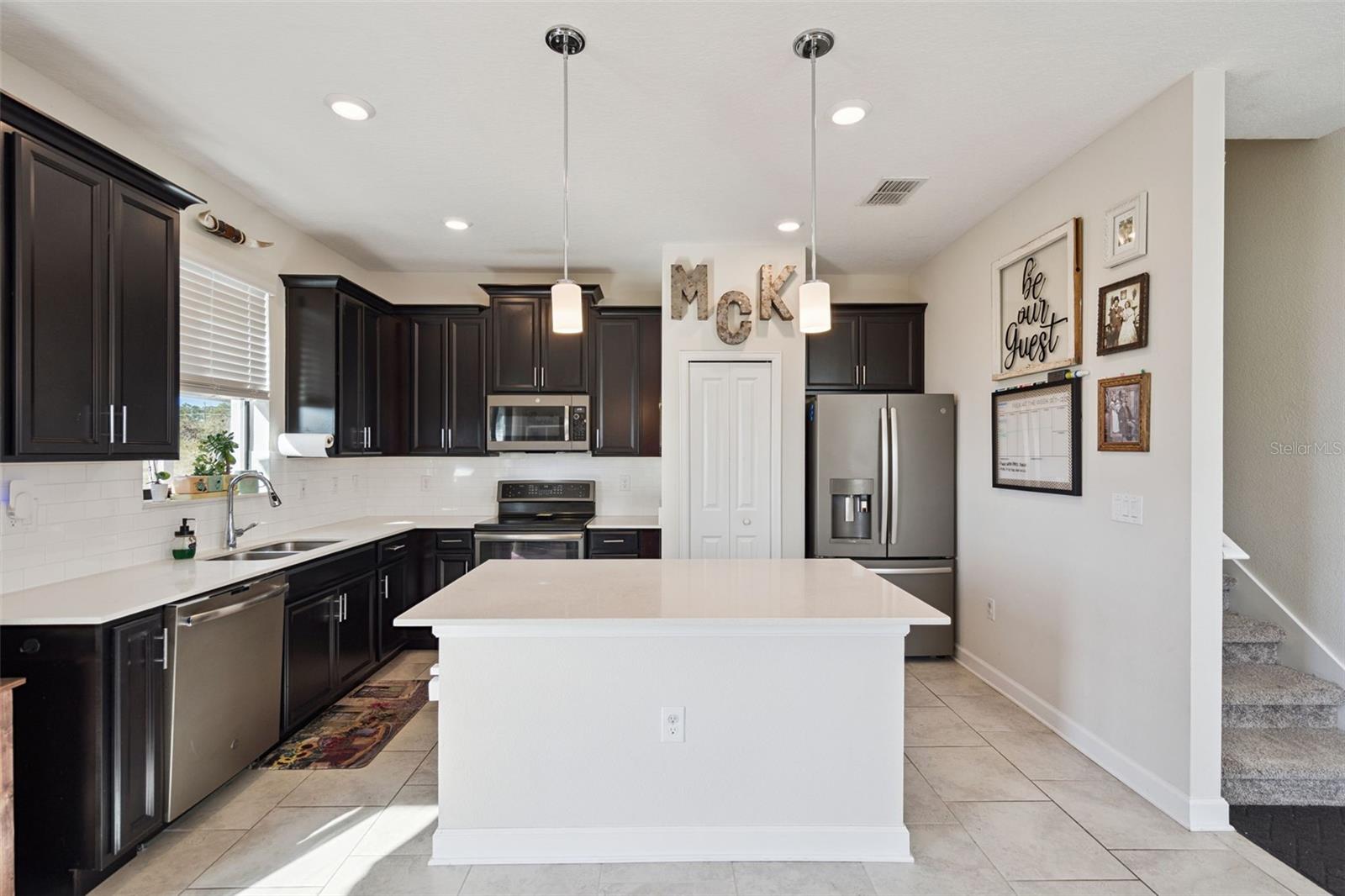 Image 4 of 52 For 1201 Royal St George Boulevard