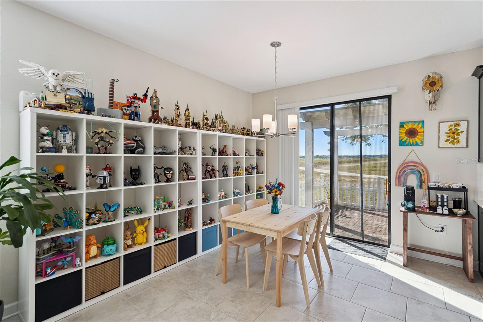 Image 9 of 52 For 1201 Royal St George Boulevard