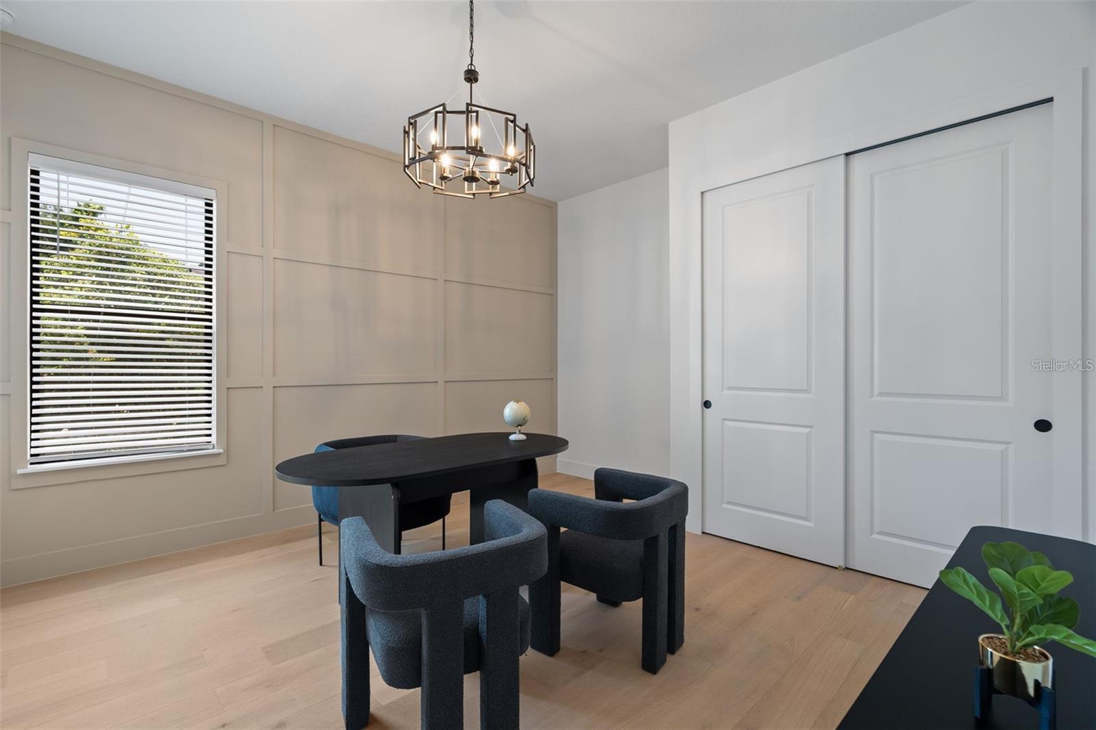 Image 24 of 46 For 6564 Lagoon Street