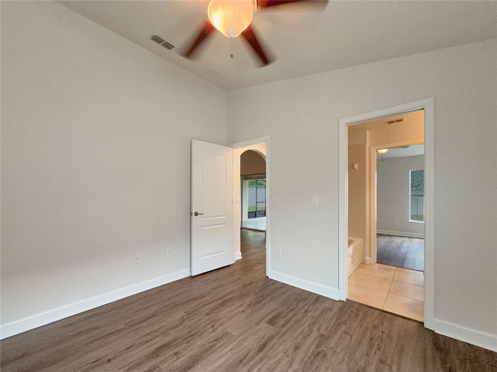 Image 13 of 24 For 11514 Peru Springs Place