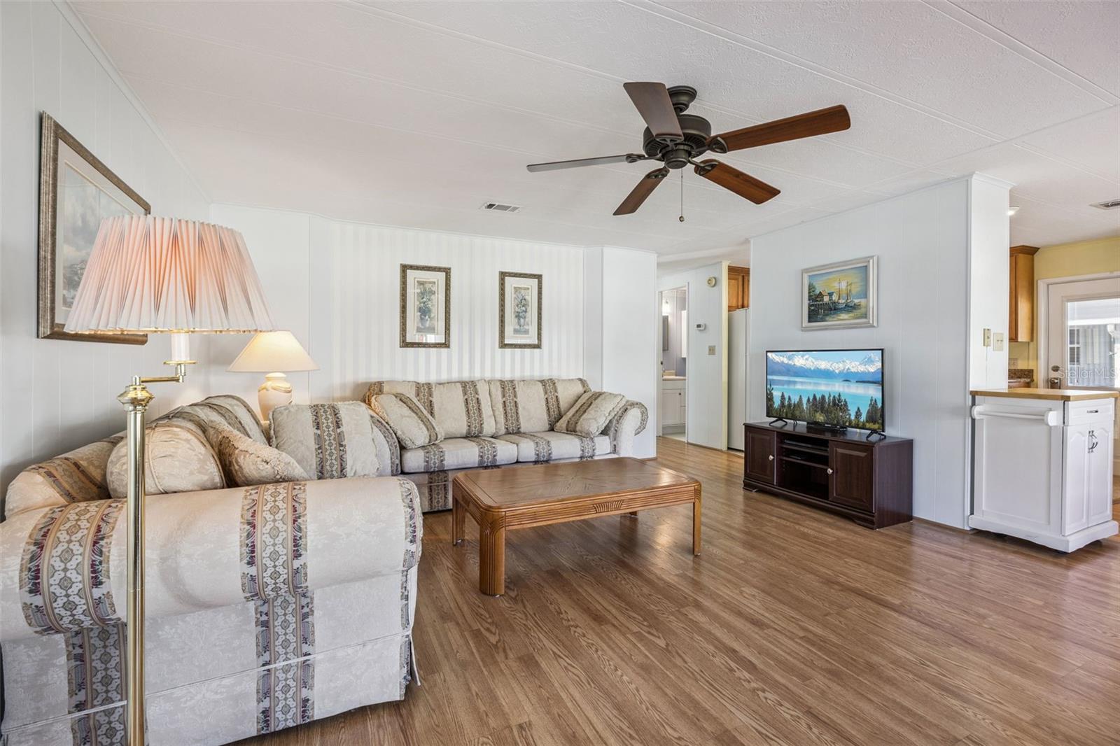 Image 12 of 31 For 259 Pinewood Drive