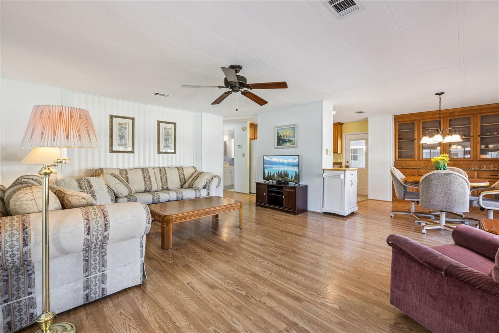 Image 13 of 31 For 259 Pinewood Drive