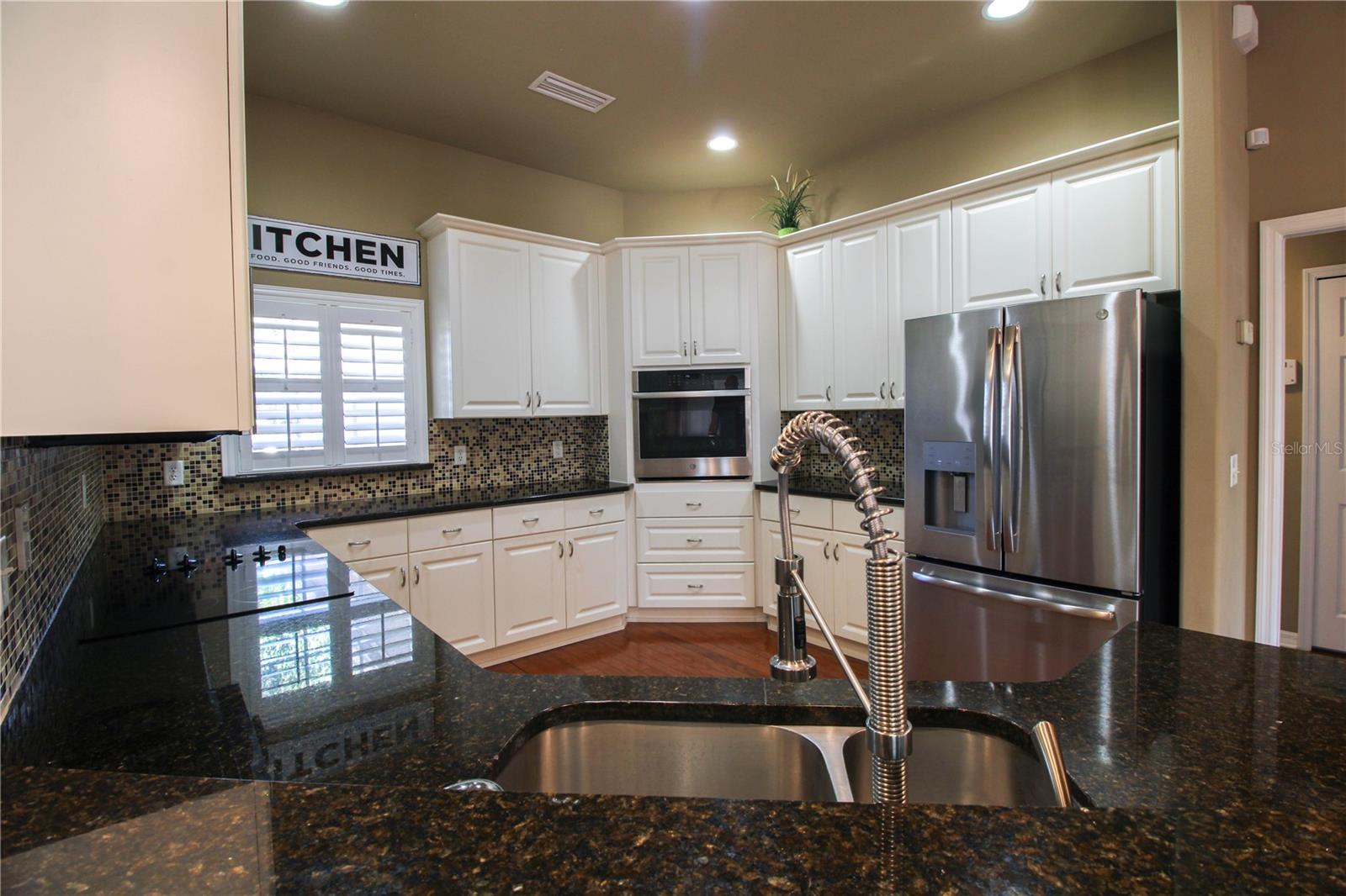 Image 12 of 33 For 6065 Spruce Point Circle