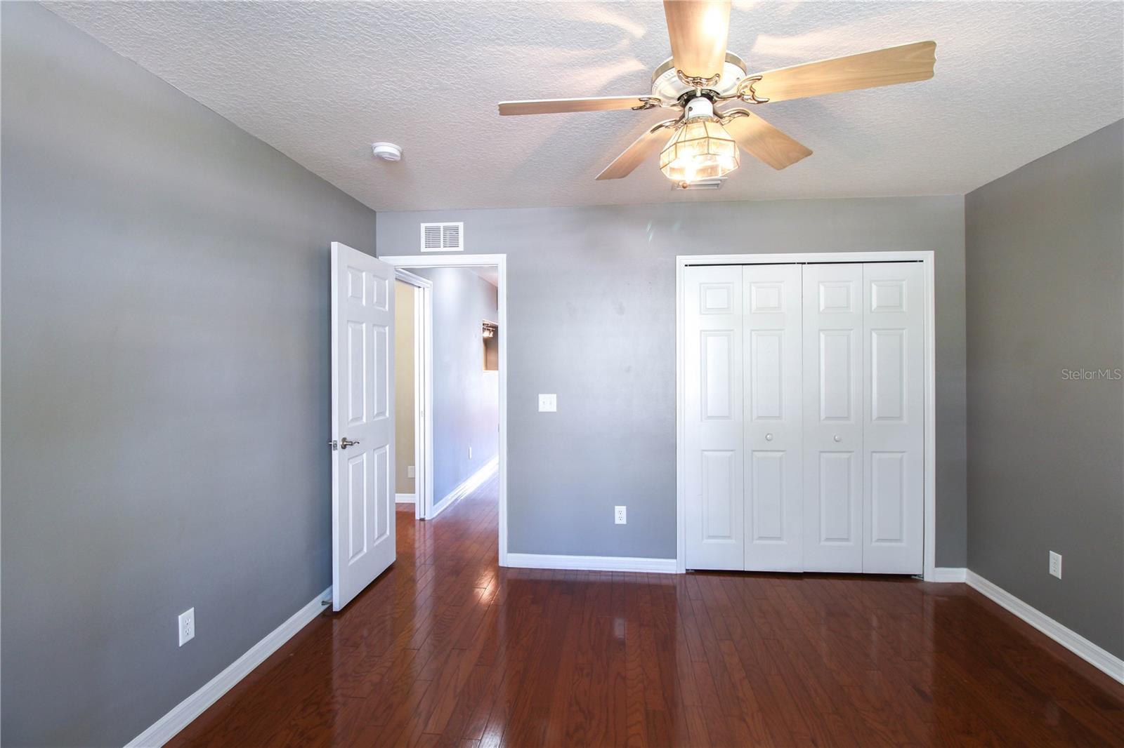 Image 7 of 33 For 6065 Spruce Point Circle