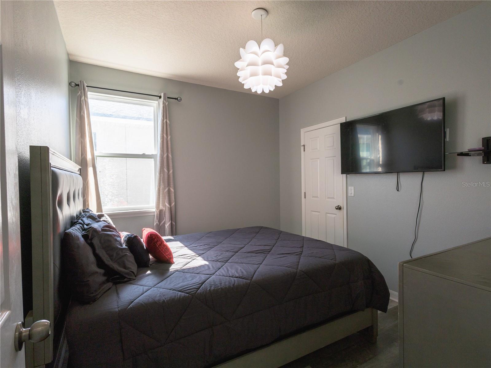 Image 28 of 44 For 2525 Amati Drive