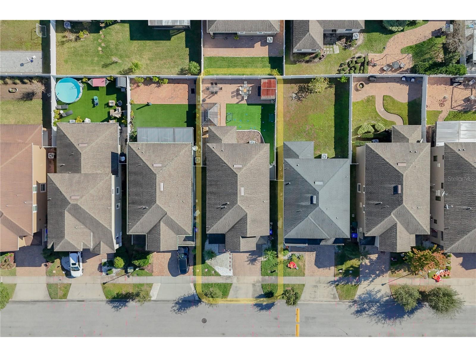 Image 3 of 44 For 2525 Amati Drive