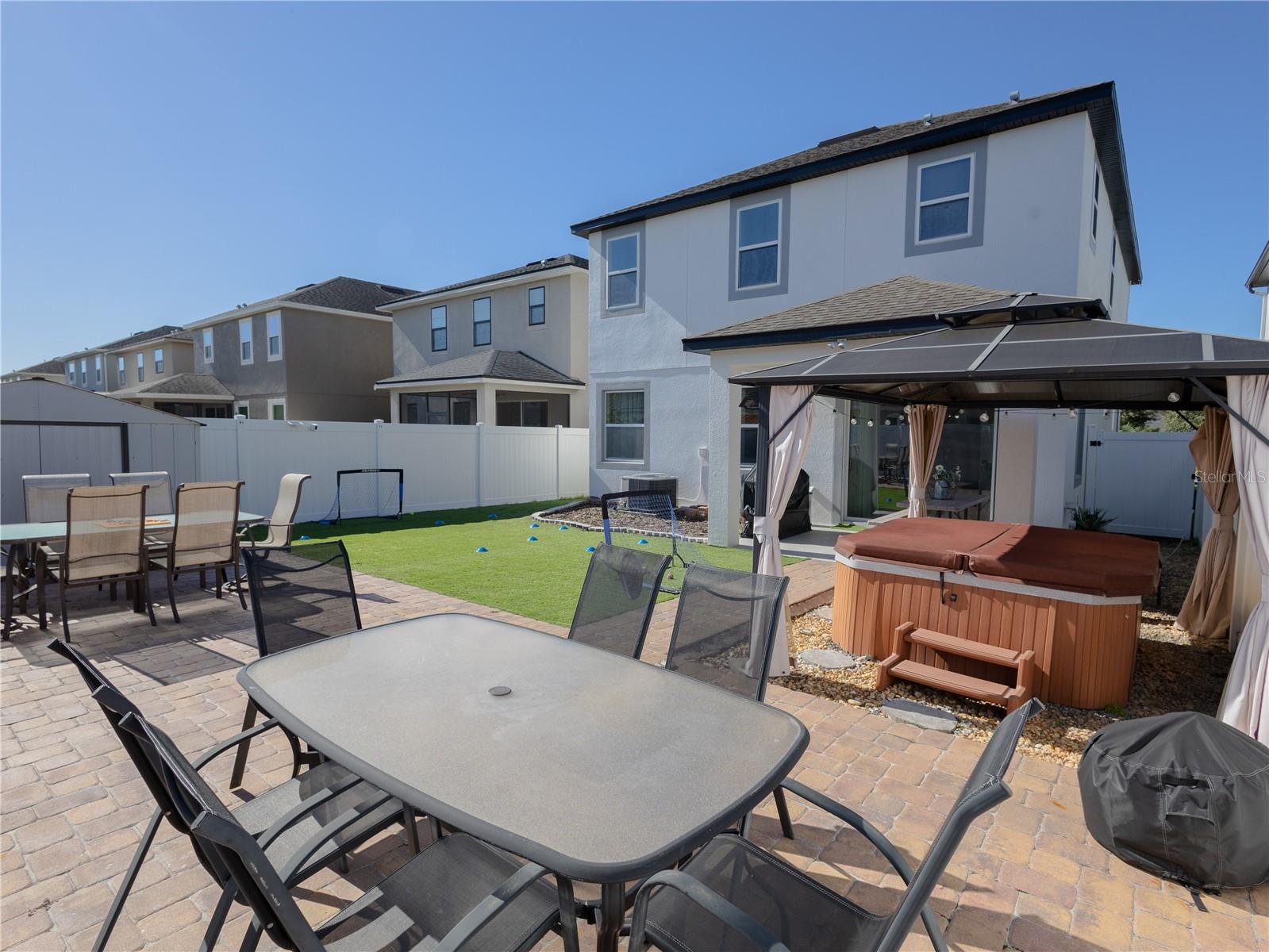 Image 5 of 44 For 2525 Amati Drive