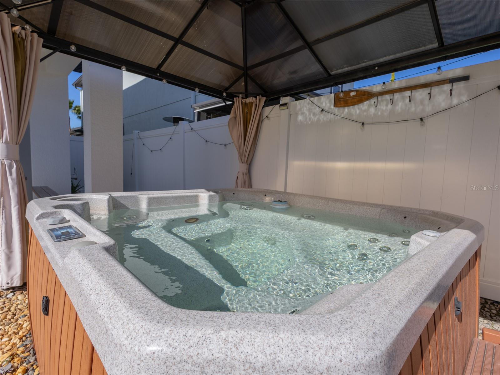 Image 7 of 44 For 2525 Amati Drive