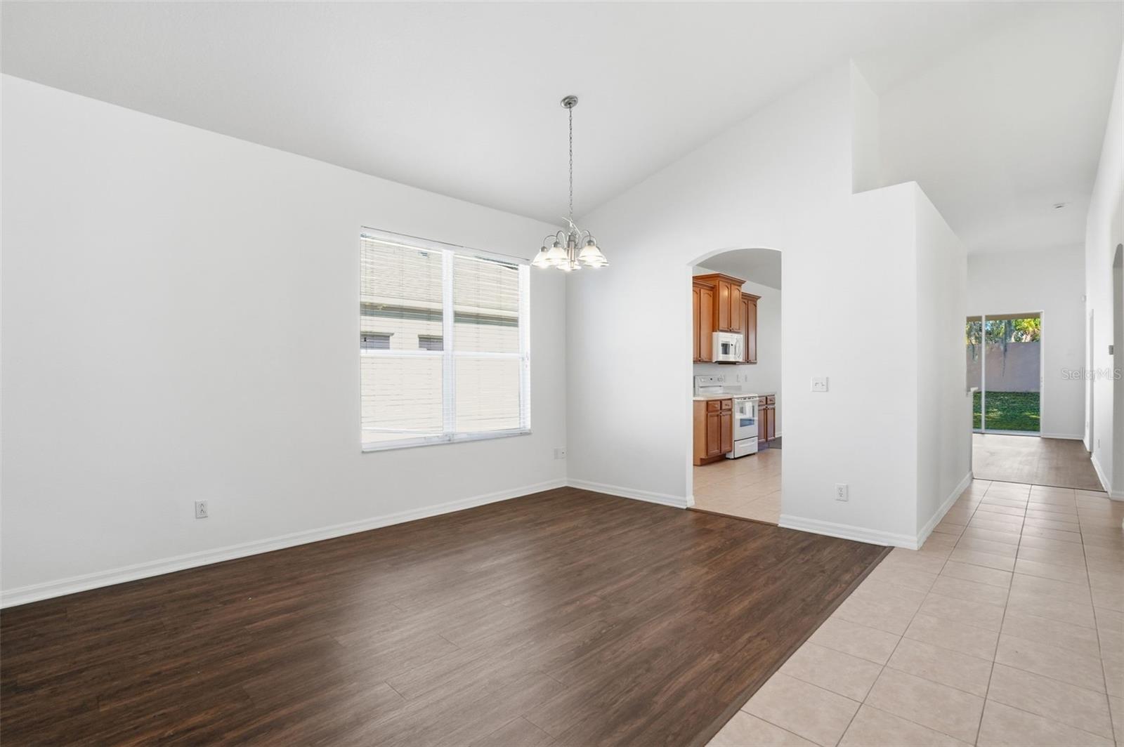 Image 14 of 32 For 12906 Cattail Shore Lane