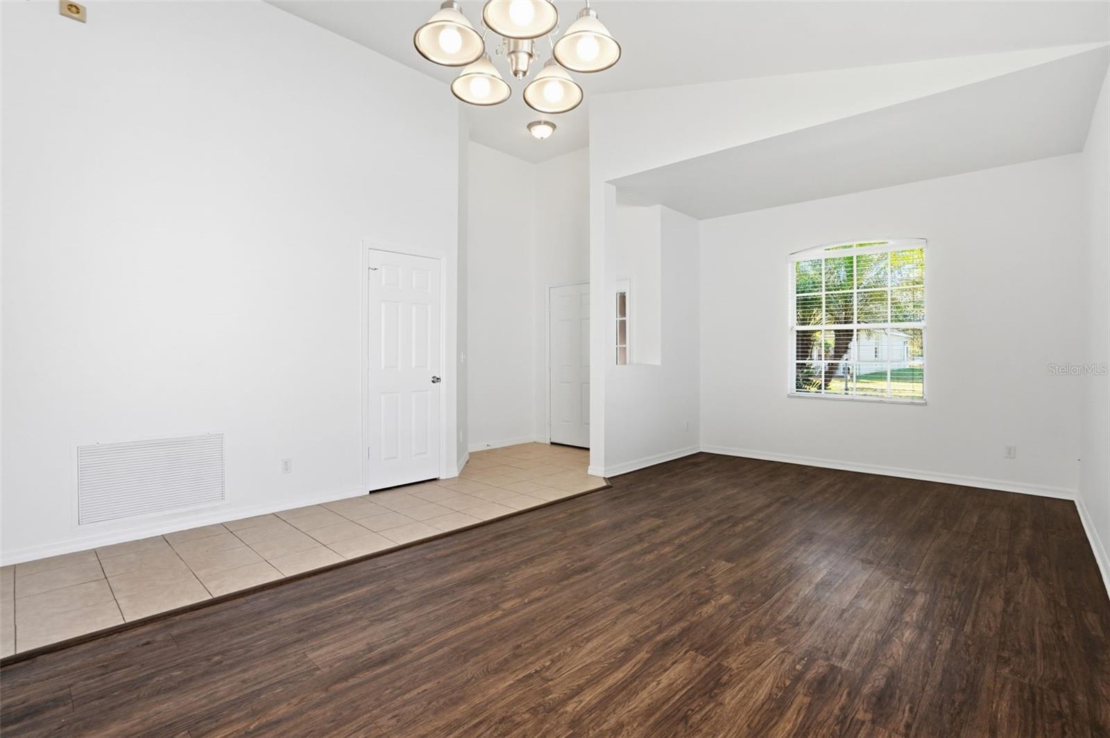 Image 9 of 32 For 12906 Cattail Shore Lane